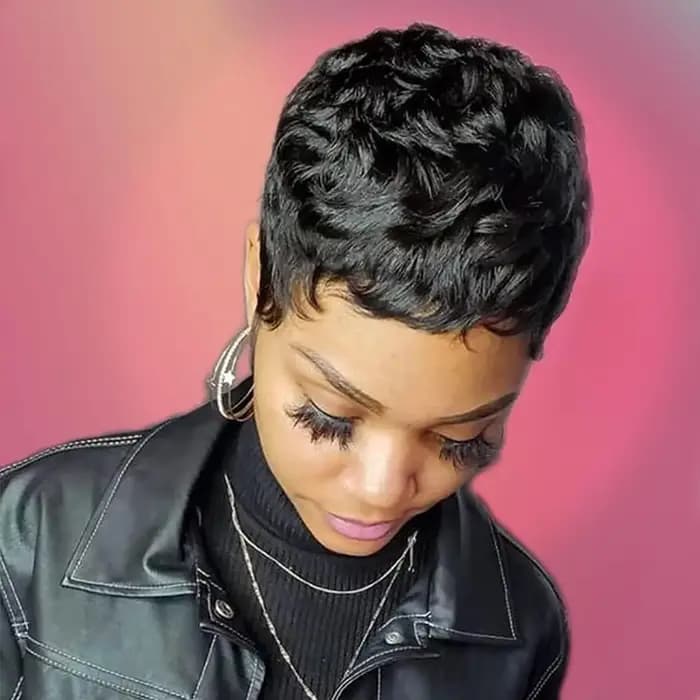 Perruque synthétique courte de style elfe pour femmes noires, perruque superposée ondulée à la mode