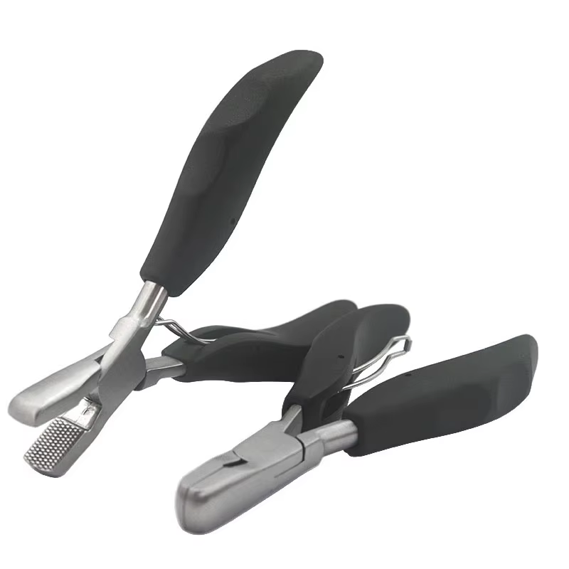 Pince noire de forme plate avec petites rainures, pince d'extension de cheveux pré-collée, 1 pièce