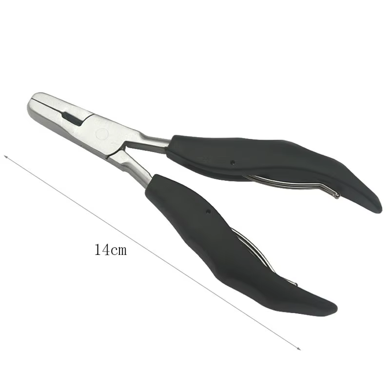 Pince noire de forme plate avec petites rainures, pince d'extension de cheveux pré-collée, 1 pièce