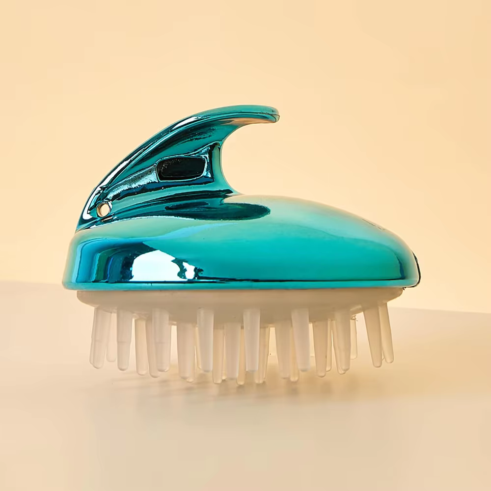 Brosse à shampoing masseur de cuir chevelu en forme de baleine bleue, avec poils en Silicone, pour u