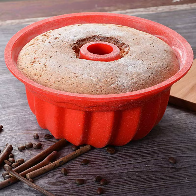 Moule à gâteaux en Silicone en spirale, creux, à pain, doux et facile à enlever, ustensiles de cuisine