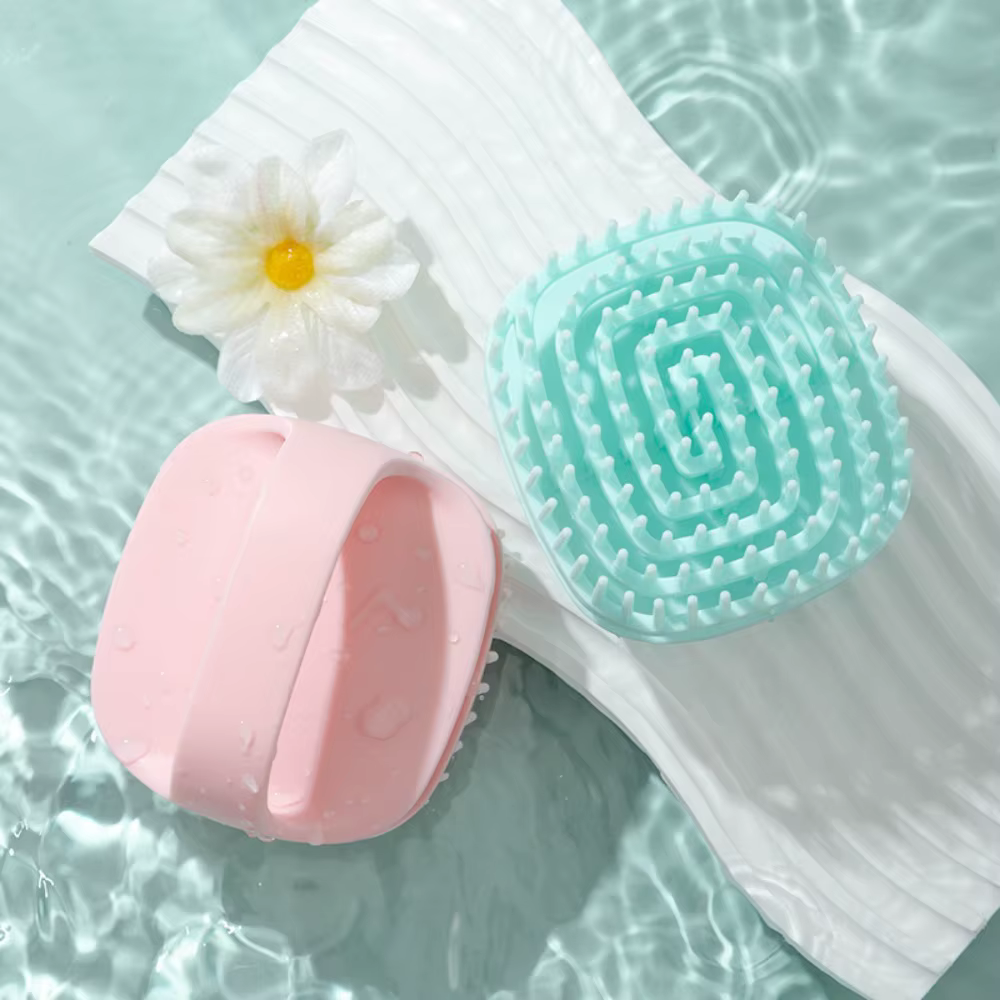 Brosse de massage du cuir chevelu carrée en silicone