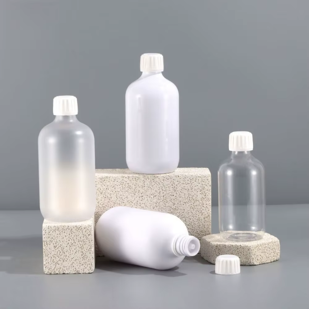 Bouteilles rechargeables pour shampoing vert et marron