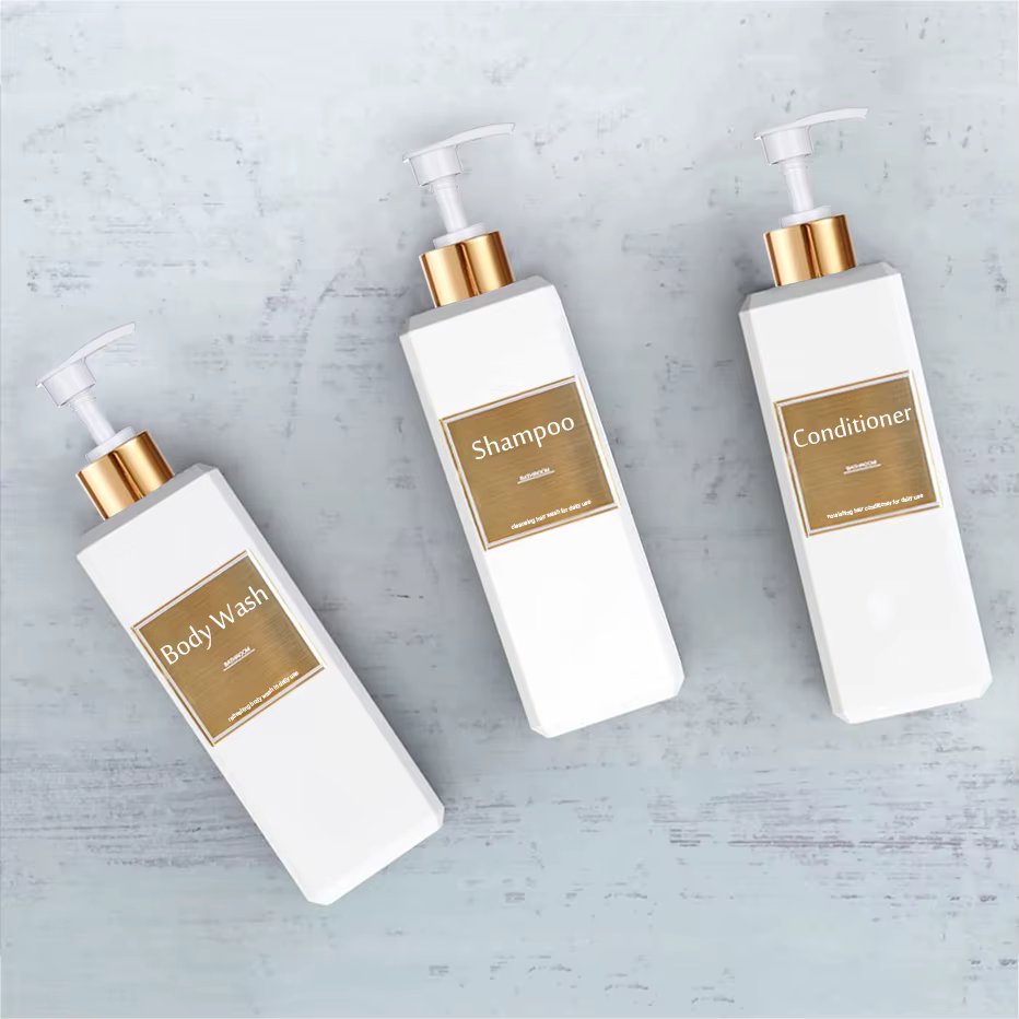 Distributeur de shampoing 500ml/16.9oz, bouteille à pompe à pression avec étiquettes dorées étanches, bouteilles de lavage du corps pour salle de bain, shampoing et après-shampooing