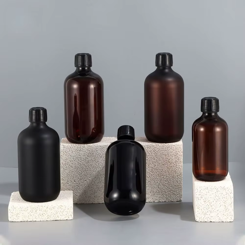 Bouteilles rechargeables pour shampoing vert et marron