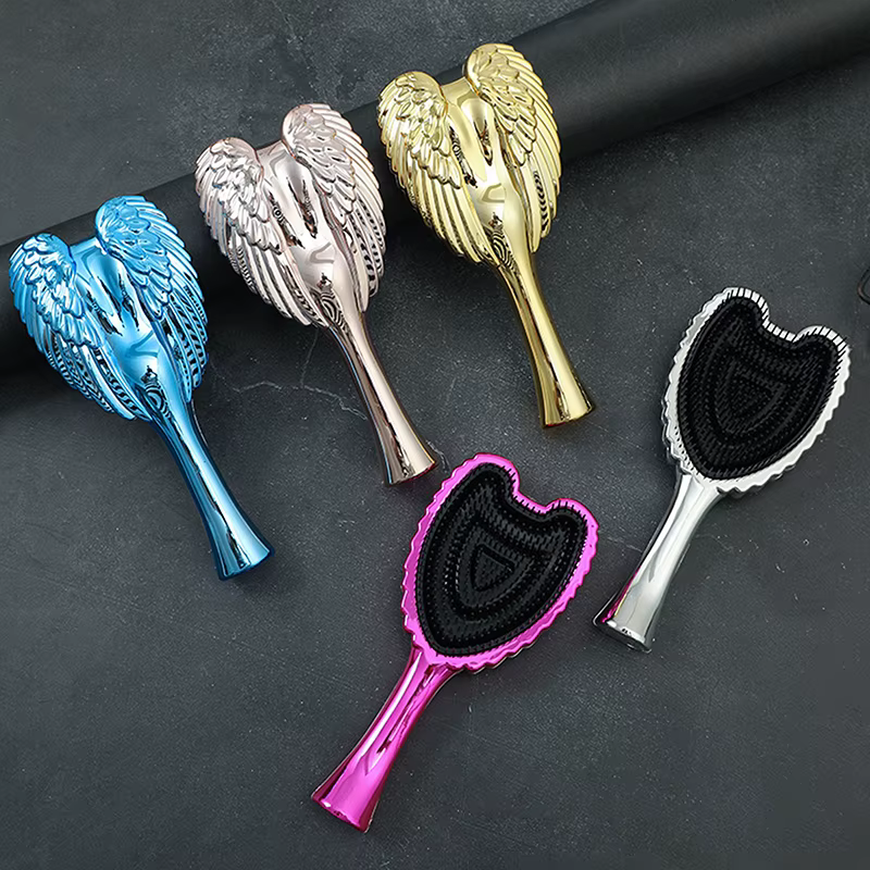 Brosses à cheveux avec poils souples