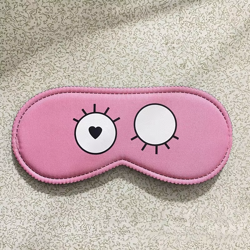 Masque de sommeil confortable à motif de dessin animé, occultant, pour femmes et hommes, avec protection oculaire et aide au sommeil