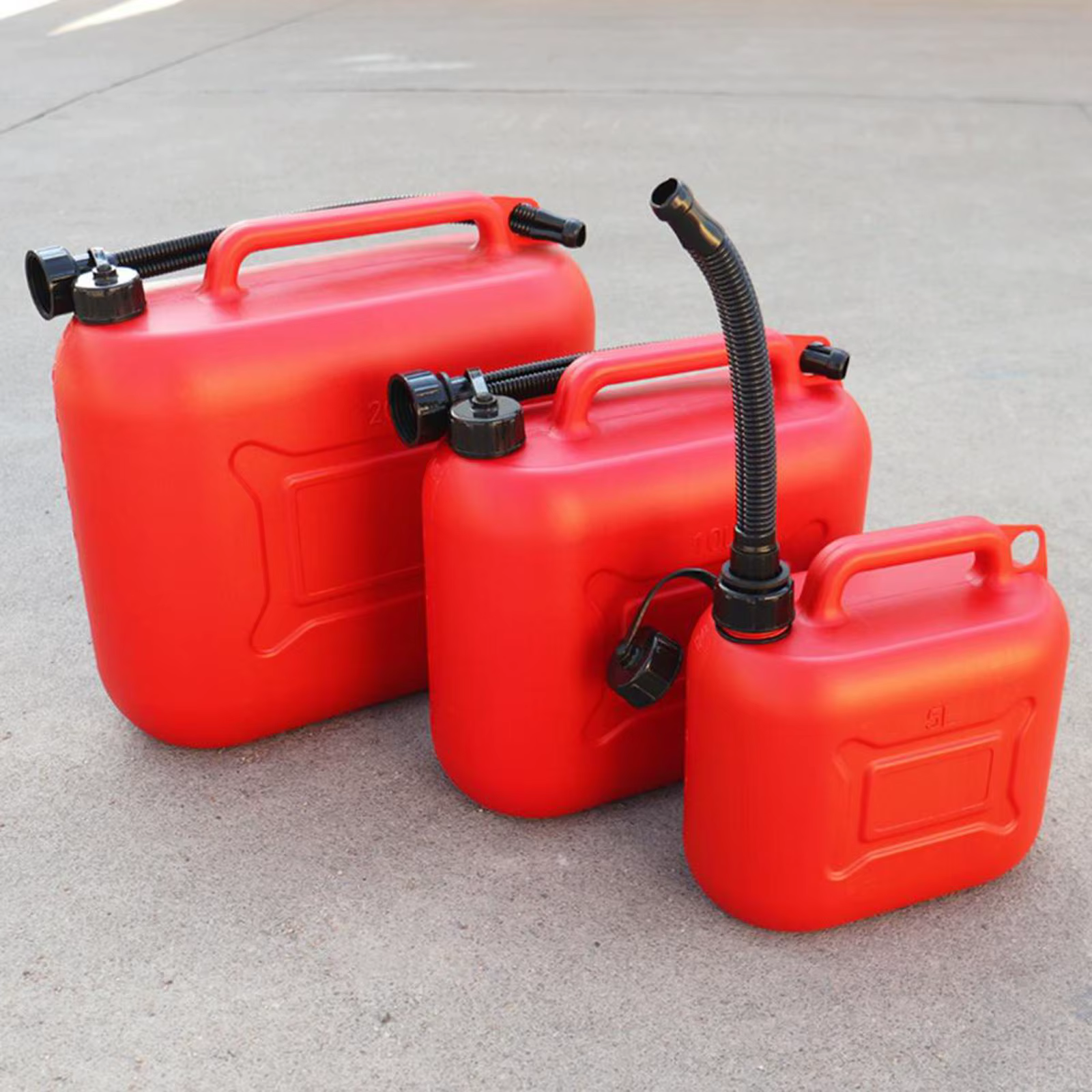 Bidon de carburant portable 20L pour essence et huile avec bande graduée facile à lire, compatible avec la plupart des voitures et des SUV