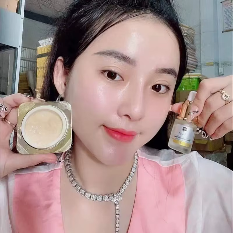 Combo Crème pour le visage au riz et sérum à l'essence de miel Nicos Thanh Nhi, pour une peau éclatante et unifiée